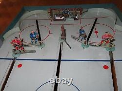 1960s POWERPLAY Table Hockey Game w Metal BLACK HAWKS vs MAPLE LEAFS Players