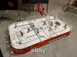 1962 H-30 Munro Electric National table Hockey game, has glass, nice condition
