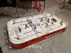 1962 H-30 Munro Electric National table Hockey game, has glass, nice condition
