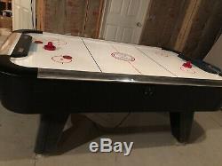 7 ft air hockey table condition great, little use working controls/scoreboard
