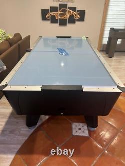 8 foot DYNAMO PROSTYLE / PRO STYLE AIR HOCKEY EXCELLENT CONDITION