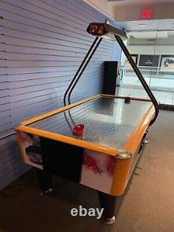 Air Hockey Table