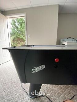 Air hockey table new