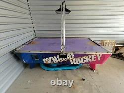 Dynamo Comet Air Hockey Table Coin Operated