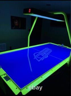 Dynamo Hot Flash 2 Air Hockey Table