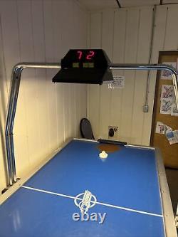 Dynamo air hockey table