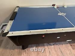 Dynamo coin operated prostyle 8 air hockey