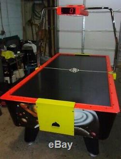 Dynamo commercial air hockey table Comet #A005