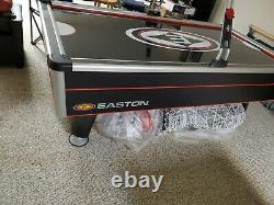 Easton Airhockey Table