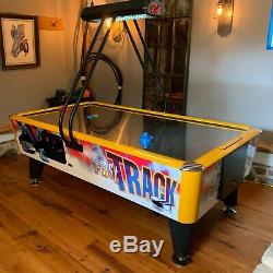 Fast Track by Sams Billiards. Best Air Hockey brand in the world. Mint condition