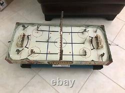 TABLE HOCKEY by EAGLE TOYS Rare 1950'S NHL PLAYMAKER